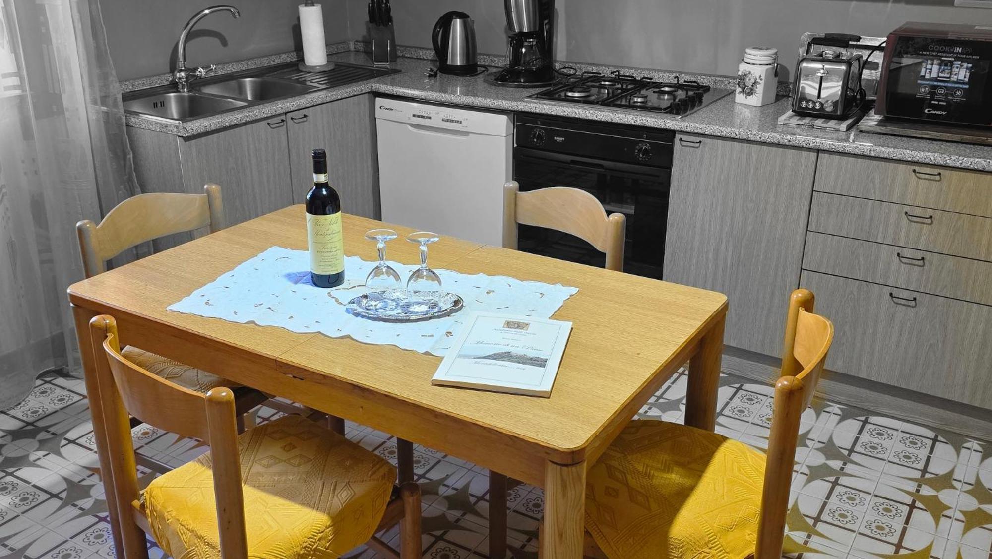 A Casa Di Gabri Villa Montefollonico Екстериор снимка